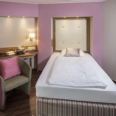 Hotel Am Turm 3*